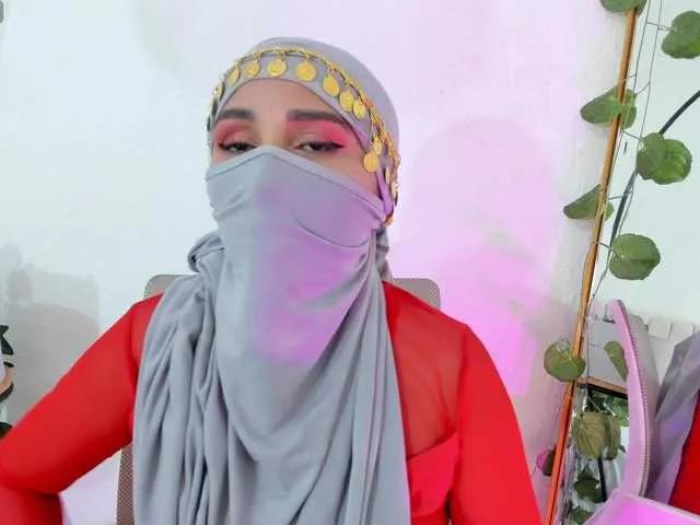 -Alisha on BongaCams