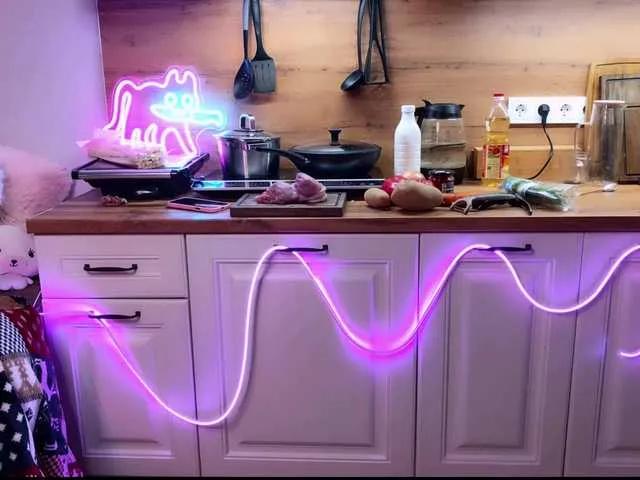 Alisa-Cheshirovna on BongaCams