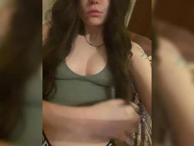 alisonriot from BongaCams