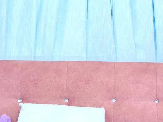 Freechat AlliciaKim on BongaCams