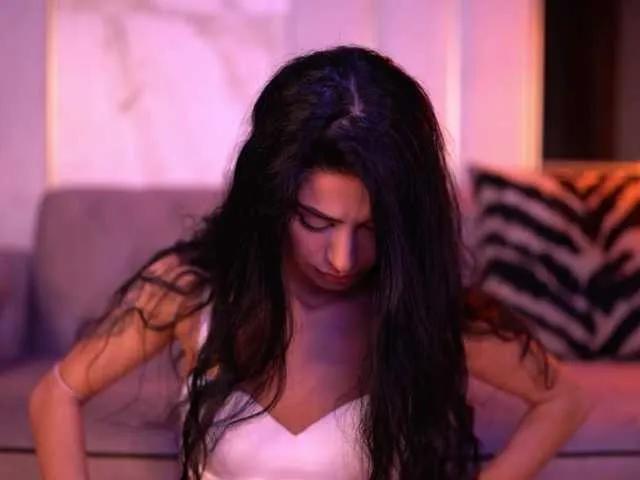 ArinaRhodes on BongaCams