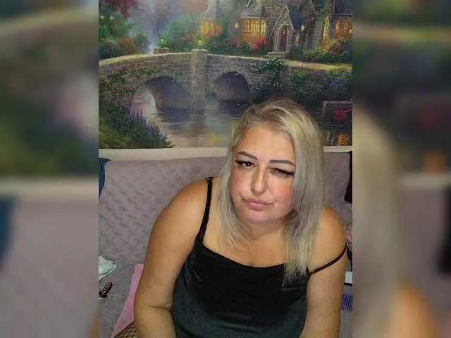 Freechat BigMilf on BongaCams