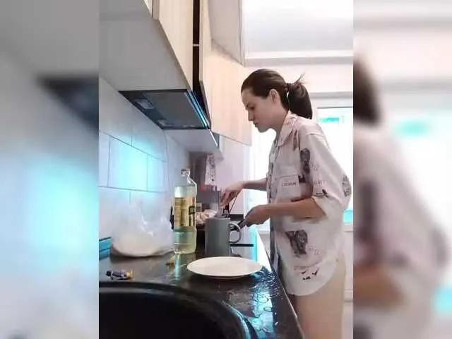 Bogina2 on BongaCams