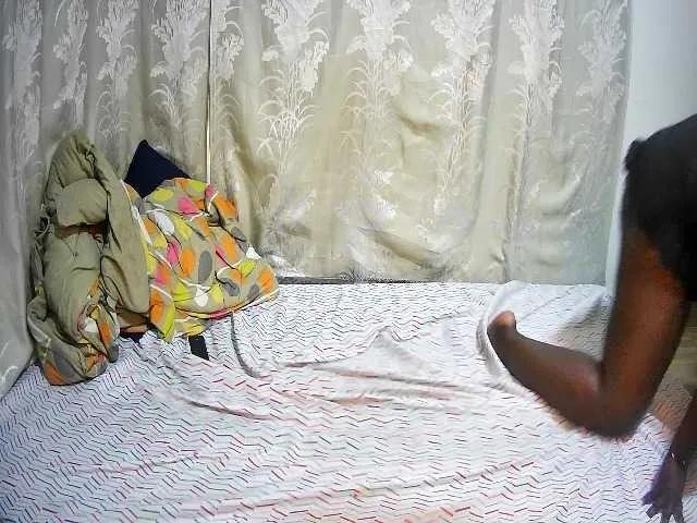 chubby-pritty on BongaCams