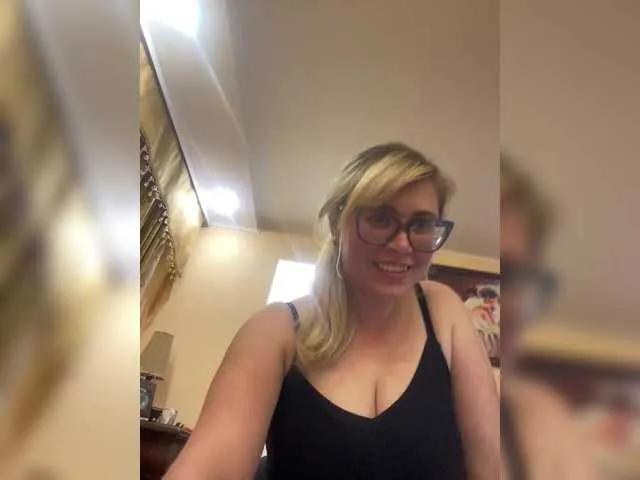 Crystal00Girl on BongaCams