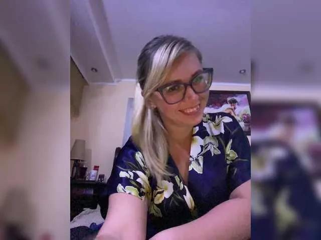 Crystal00Girl on BongaCams
