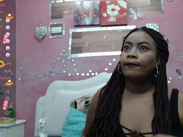 DaphneeGlow1 on BongaCams 