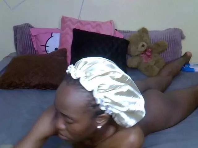 Eboniana on BongaCams 