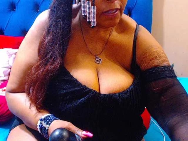 Freechat Ebonycandy10 on BongaCams