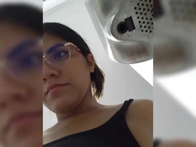 ElizHarper on BongaCams