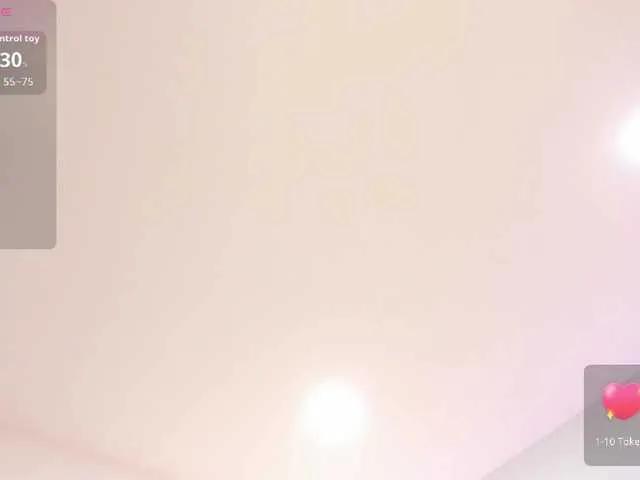 EllaThorne on BongaCams 