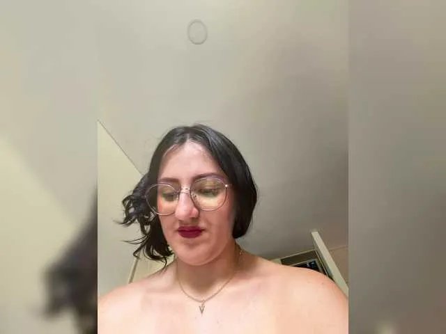 Freechat EvanShell1 on BongaCams