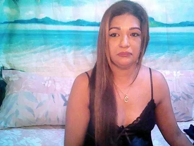 indianaqua on BongaCams 