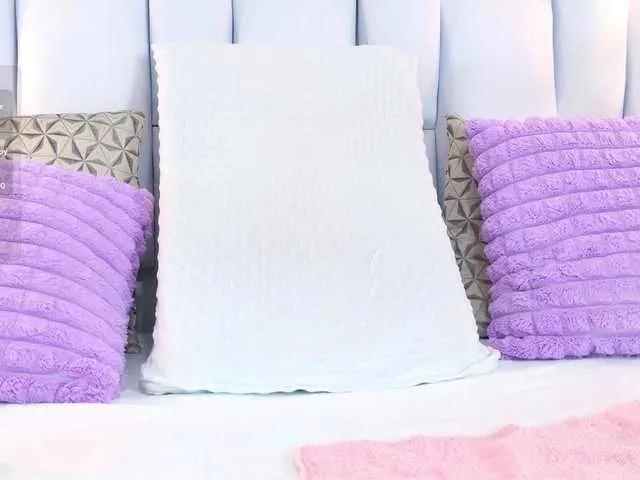 IrisRoss on BongaCams