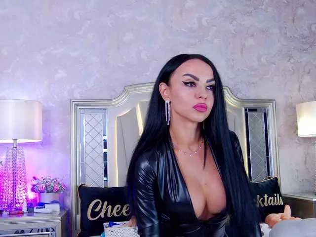 Freechat Issadorra on BongaCams