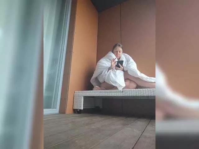 KarinaPlay23 on BongaCams 
