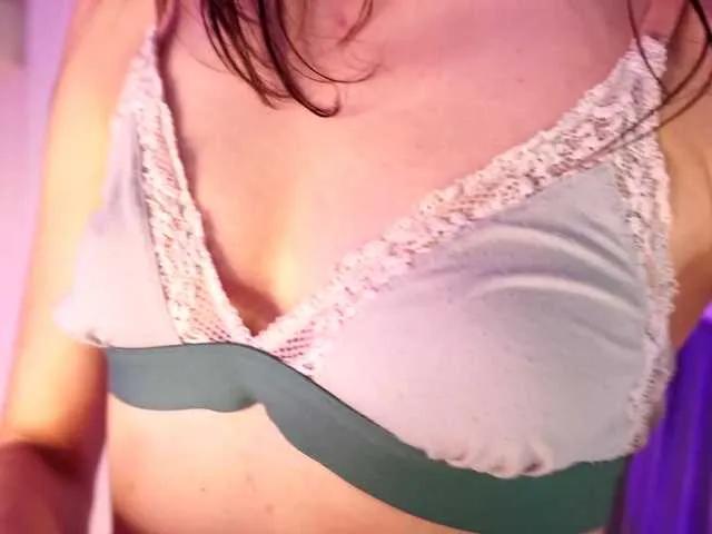 Ketty-Belly on BongaCams