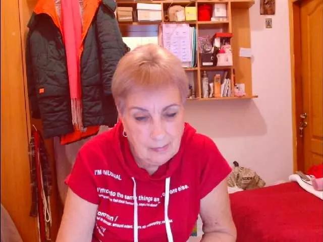 Kira9476 on BongaCams