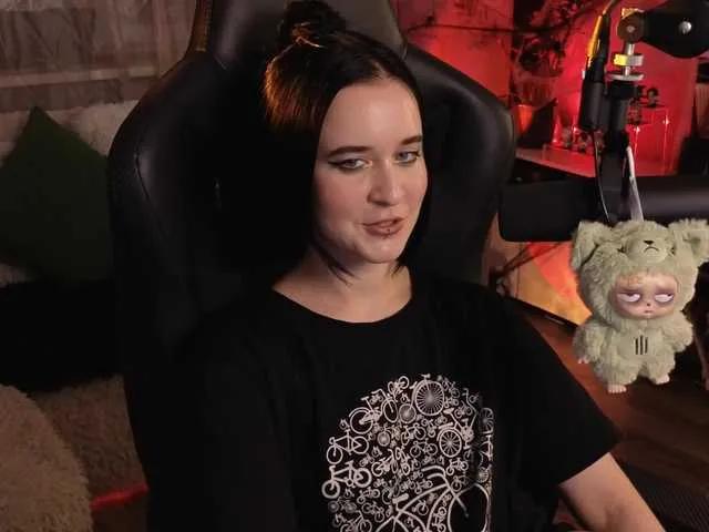 KiraLiLime on BongaCams