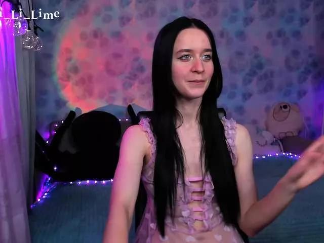 KiraLiLime on BongaCams