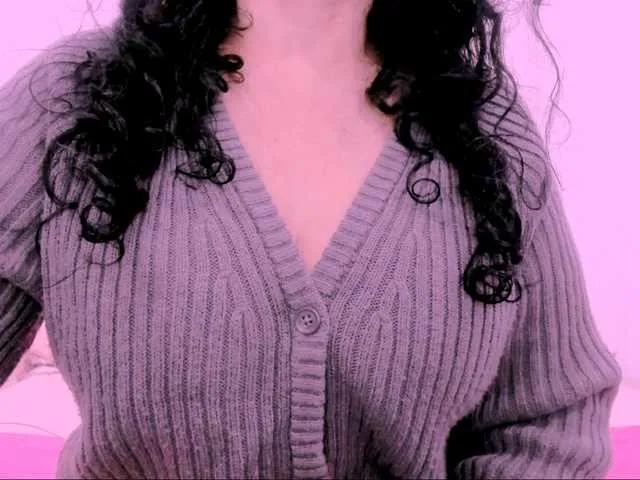 latinvalery on BongaCams