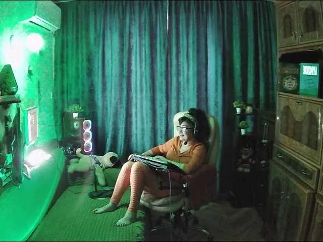 Freechat Margarita33 on BongaCams