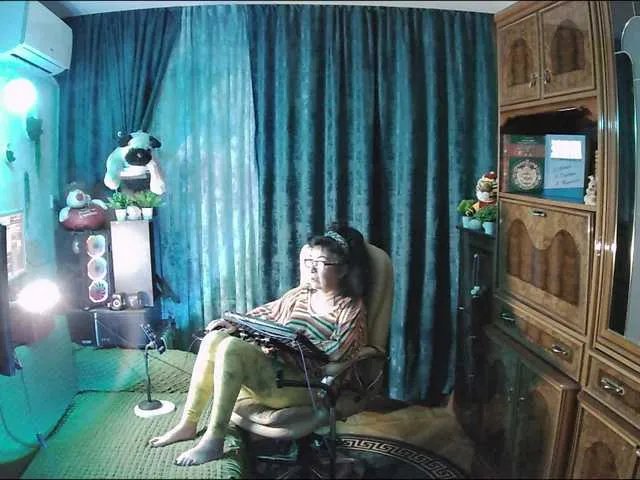 Freechat Margarita33 on BongaCams