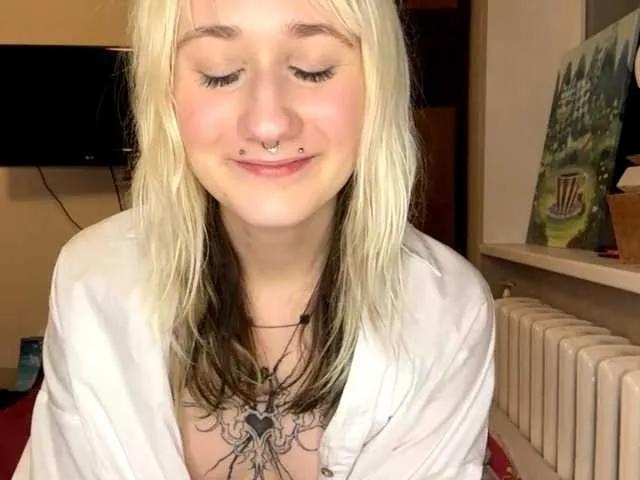 MaryjaneMacdougal on BongaCams