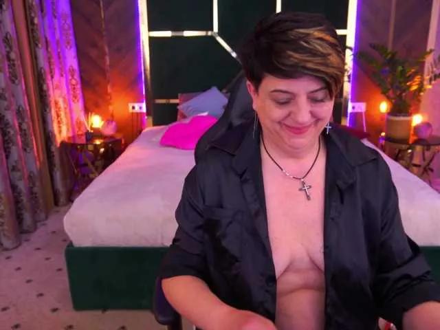 MilaMils on BongaCams 