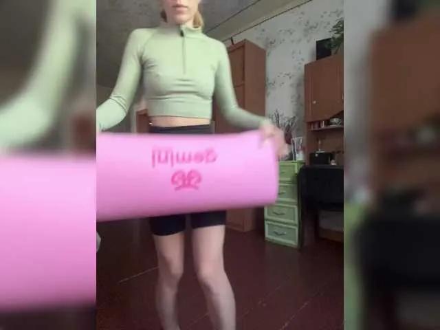 Milana22a on BongaCams