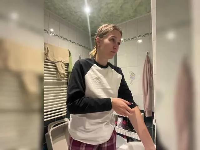 Milana22a on BongaCams