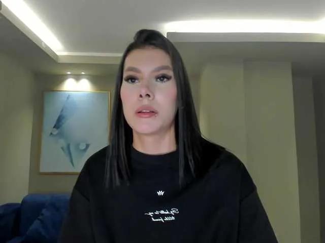 NiaSalvatore on BongaCams