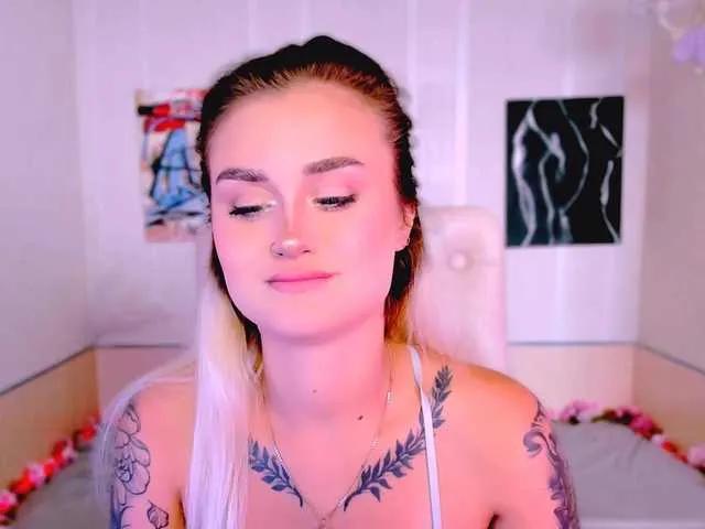 Freechat Ravenaaaa on BongaCams