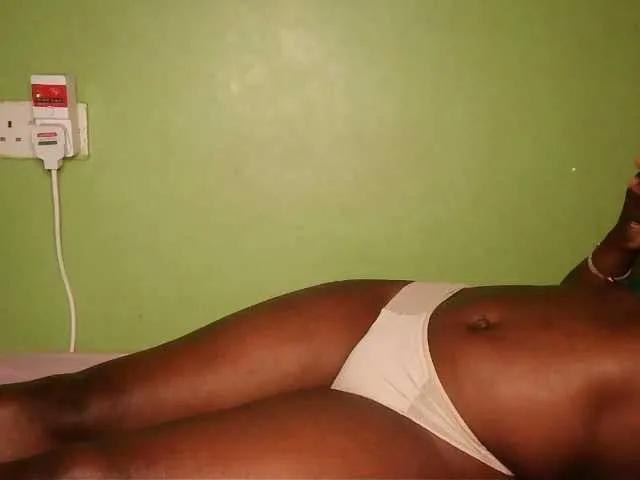 Sexy-divah on BongaCams