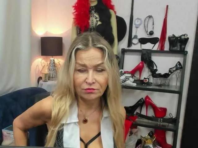 soft-crystal on BongaCams