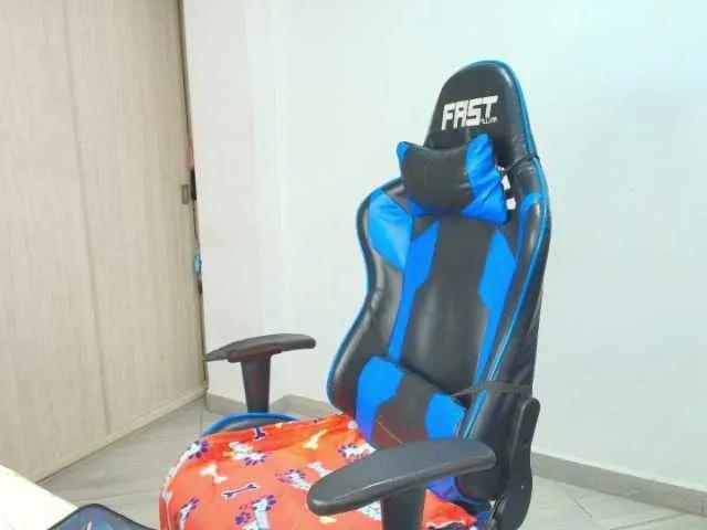 Sophiiaaxx on BongaCams