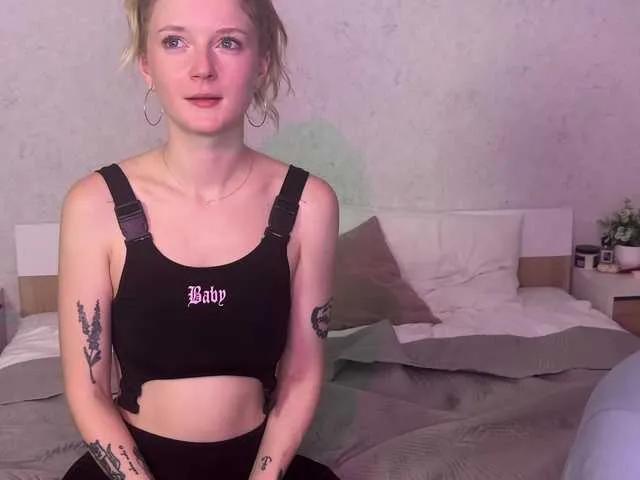 Sweety-couple on BongaCams