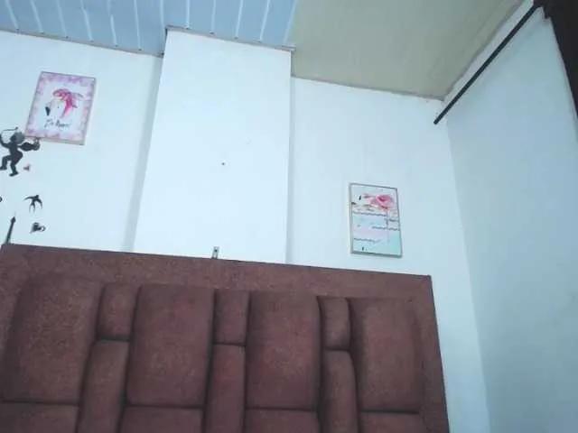 vauroracooper on BongaCams