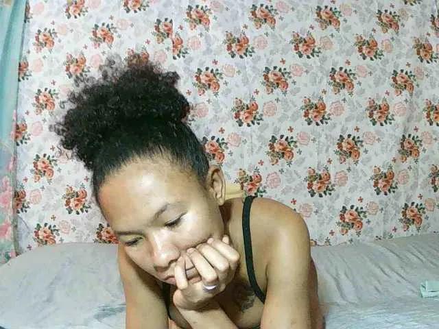 Try Volaway, she wants to masturbate for you Volaway from BongaCams