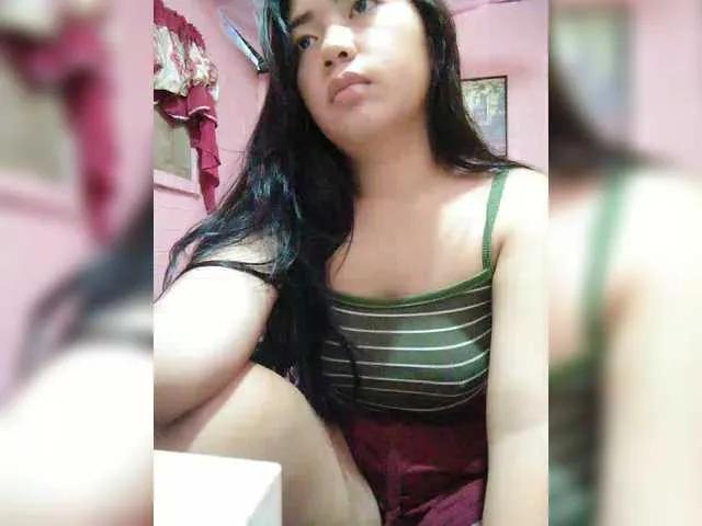 Freechat XXhornywetprincess99XX on BongaCams