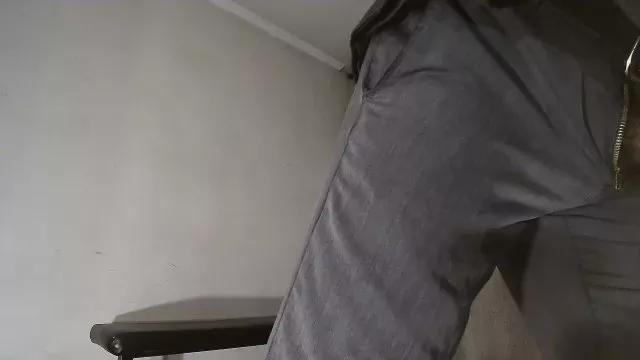 25x6cms on Cam4 
