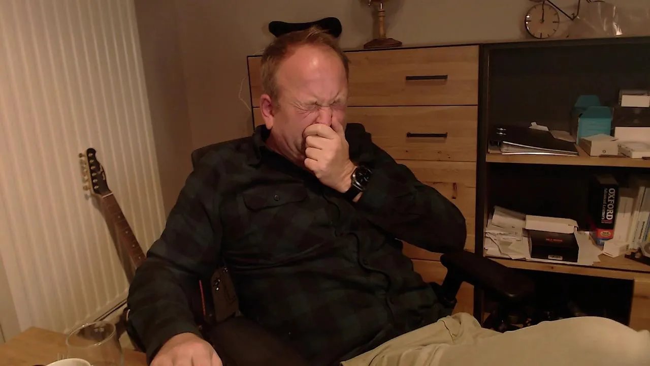 Offline 34yochemcock on Cam4