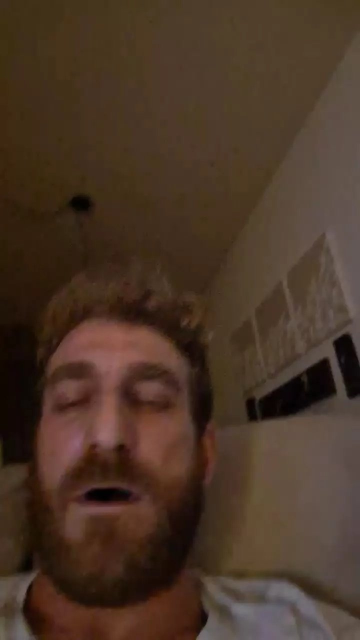 Offline 3mi3 on Cam4