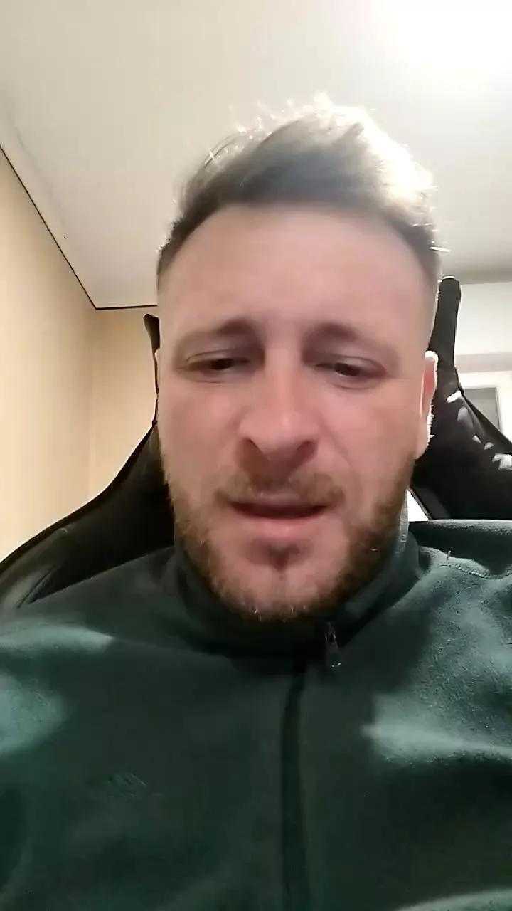 Alegti88 on Cam4 