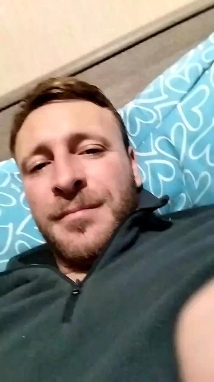 Alegti88 on Cam4 