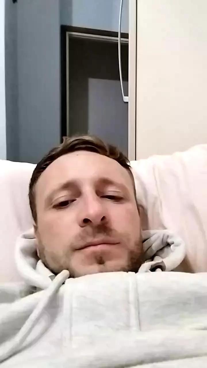 Alegti88 on Cam4 