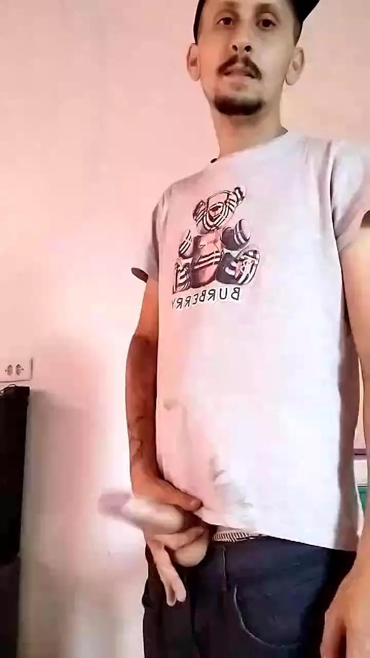 Alemaoroludo2 on Cam4 