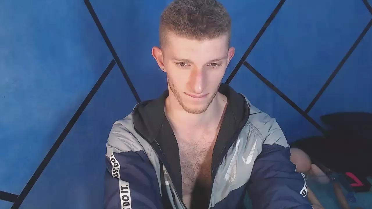 andrewxbii on Cam4 