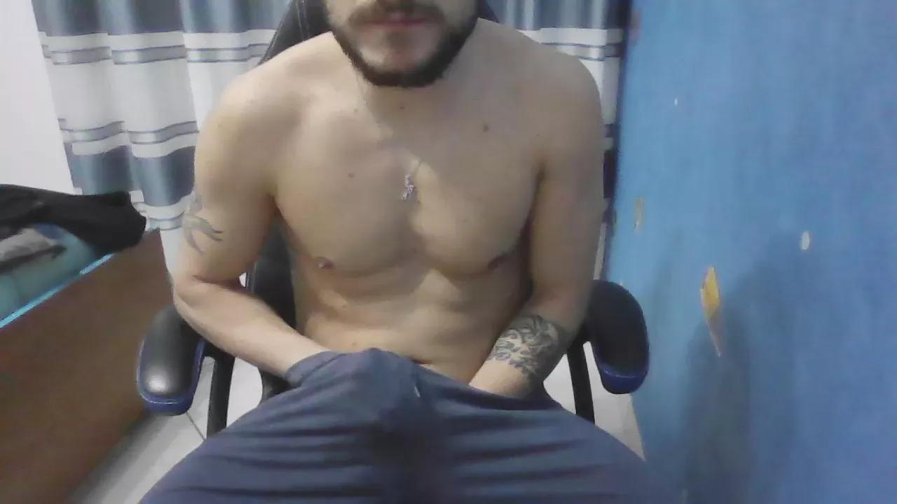 antonio1643 on Cam4 