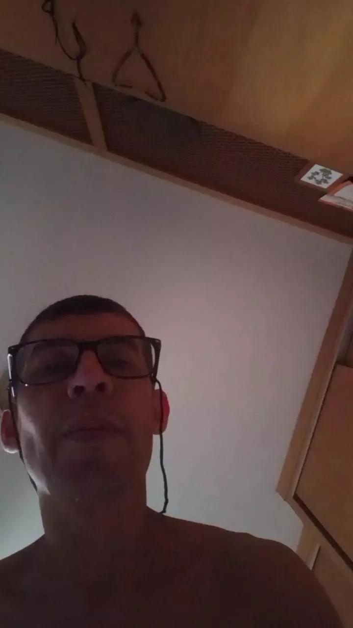 Antonyoluiz on Cam4 